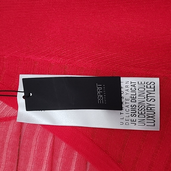Esprit delicate cover up in sheer red - Picture 4 of 7